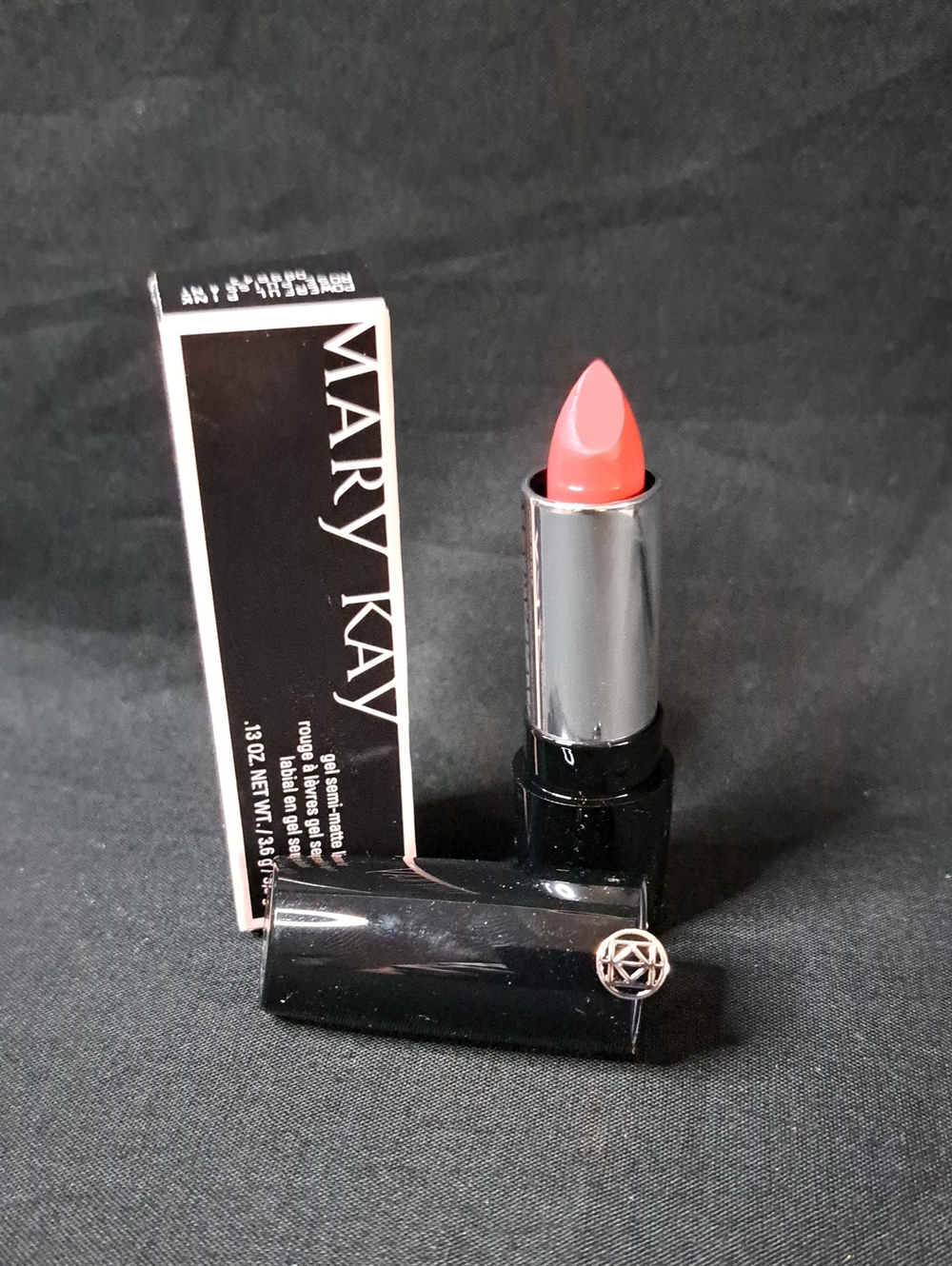 NWT Mary Kay Gel Semi Matte Lipstick